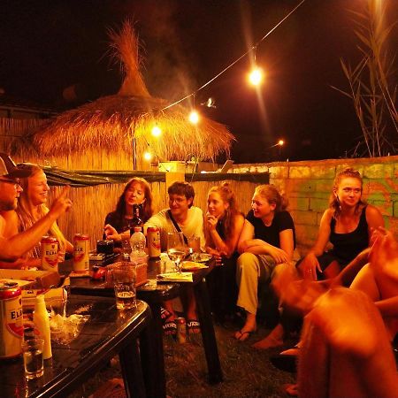 Pinegroove Hostel Vlora Eksteriør billede
