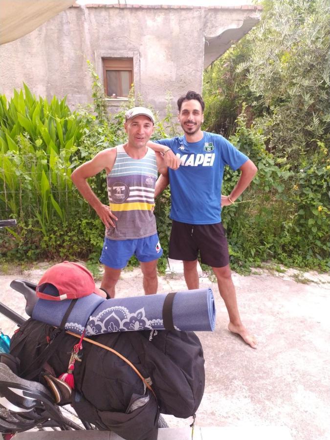 Pinegroove Hostel Vlora Eksteriør billede