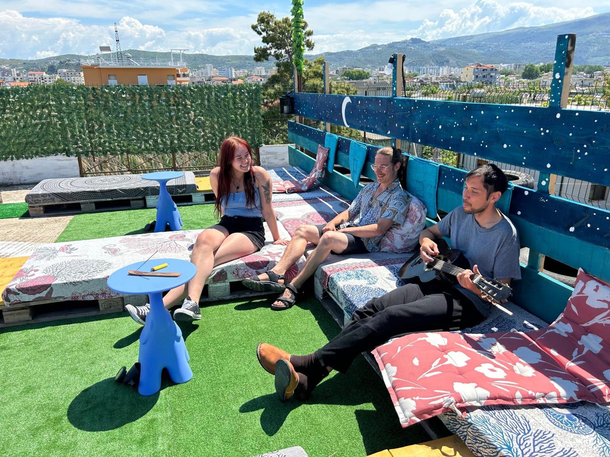 Pinegroove Hostel Vlora Eksteriør billede